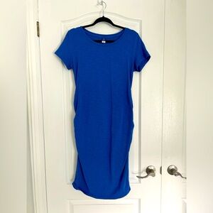 Old navy maternity t-shirt dress- size medium- blue